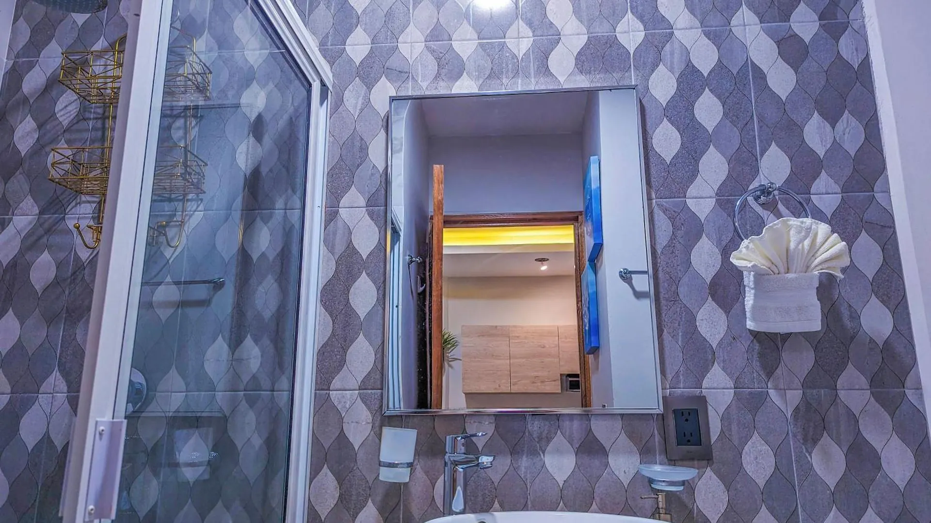 500M To Beach L King Beds Kitchen L Pool Patio Gym Bikes Ac 20405 Playa del Carmen